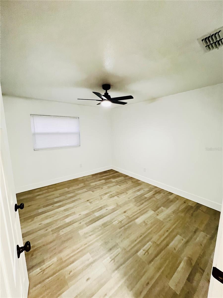 Image 16 of 21 For 1824 Kendrick Lane