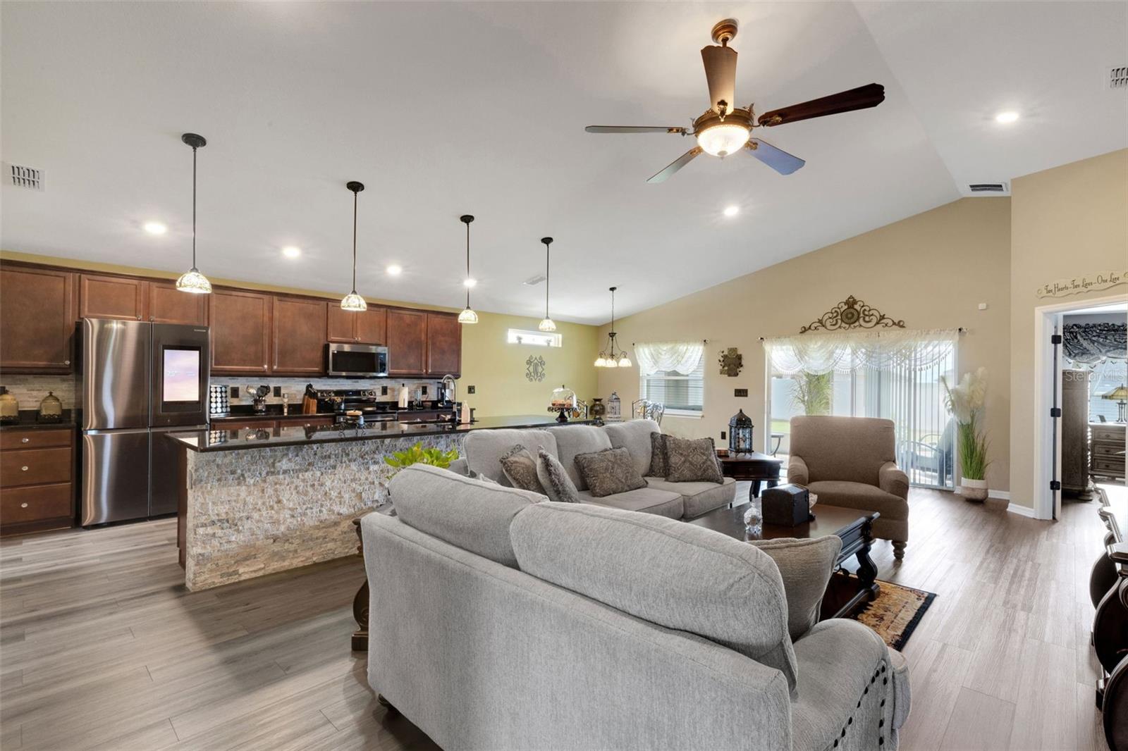 Image 2 of 37 For 610 Vista View Lane