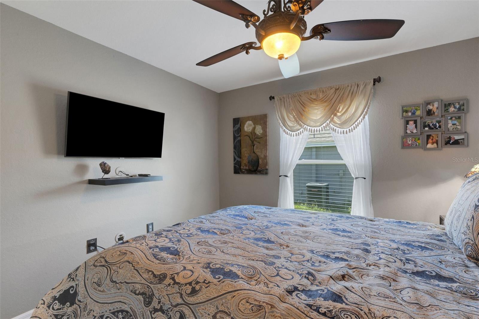 Image 26 of 37 For 610 Vista View Lane