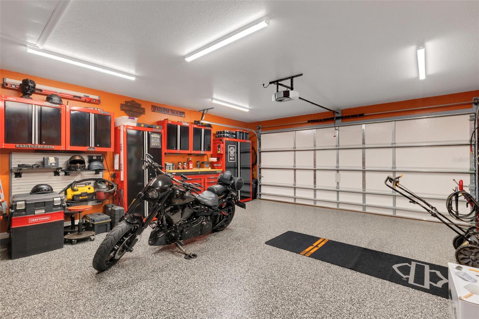 Image 32 of 37 For 610 Vista View Lane