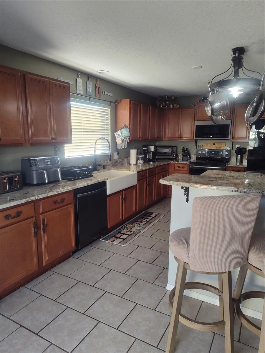 Image 11 of 31 For 6005 Champlain Pass