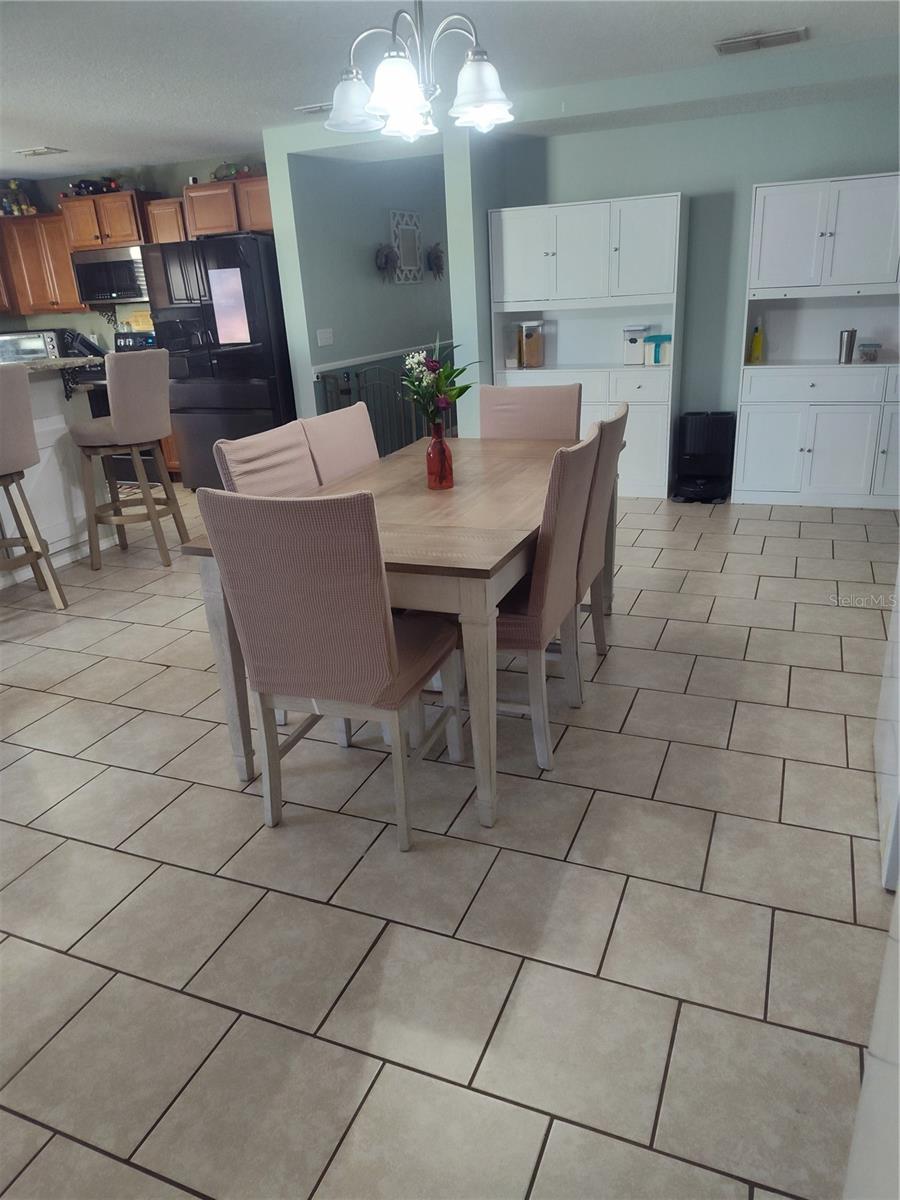 Image 12 of 31 For 6005 Champlain Pass