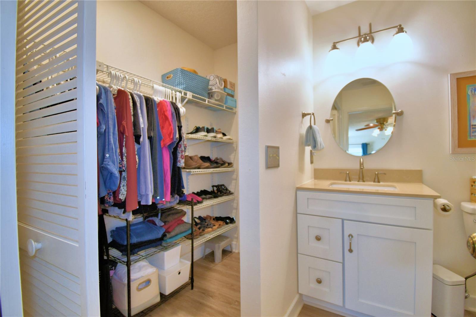 Image 26 of 60 For 4823 Colonnades Circle W