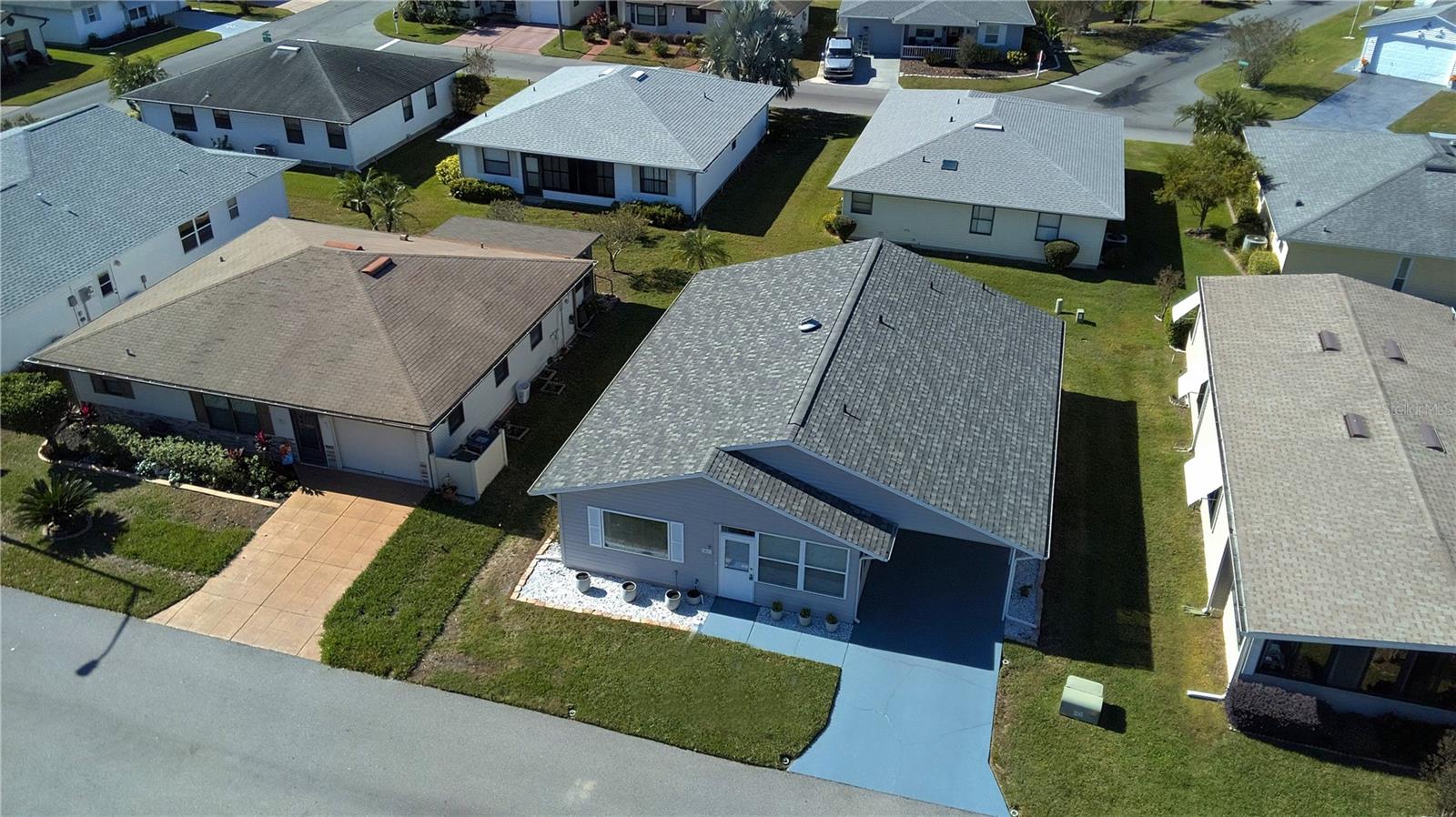 Image 39 of 60 For 4823 Colonnades Circle W