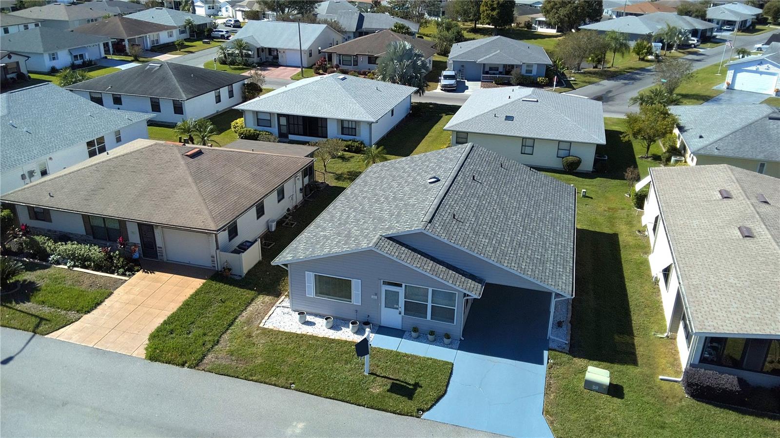 Image 42 of 60 For 4823 Colonnades Circle W