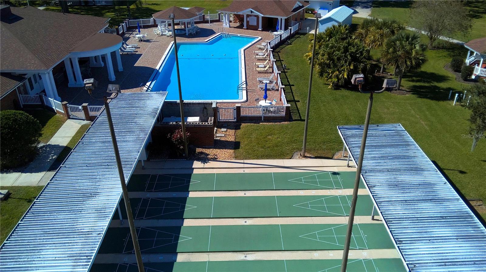 Image 52 of 60 For 4823 Colonnades Circle W