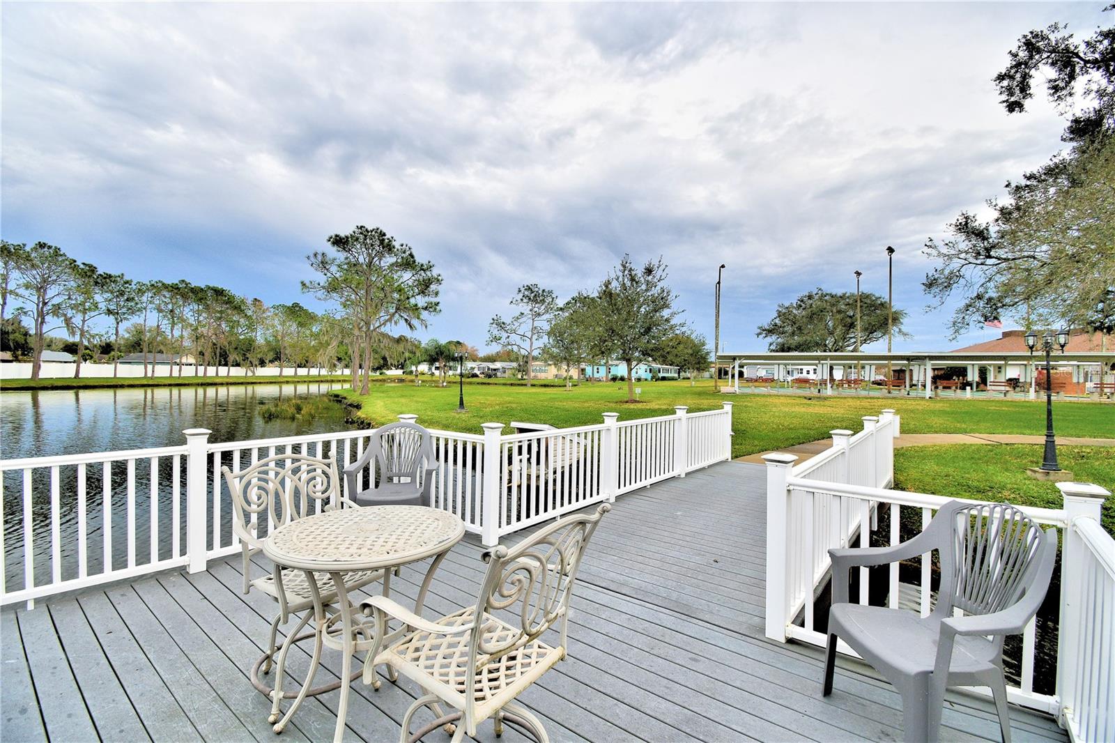 Image 56 of 60 For 4823 Colonnades Circle W