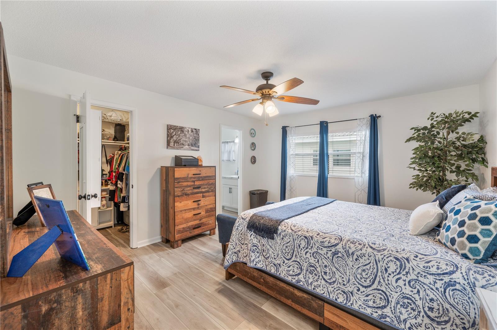 Image 14 of 33 For 514 Kelsey Street 514