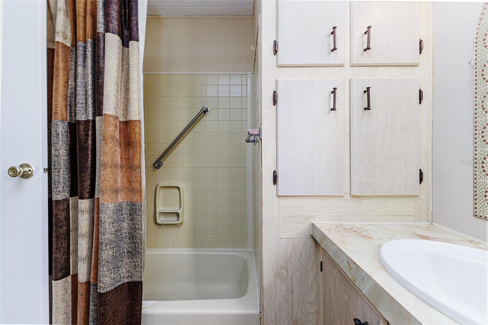 Image 13 of 23 For 6027 Grand Oaks Drive Se