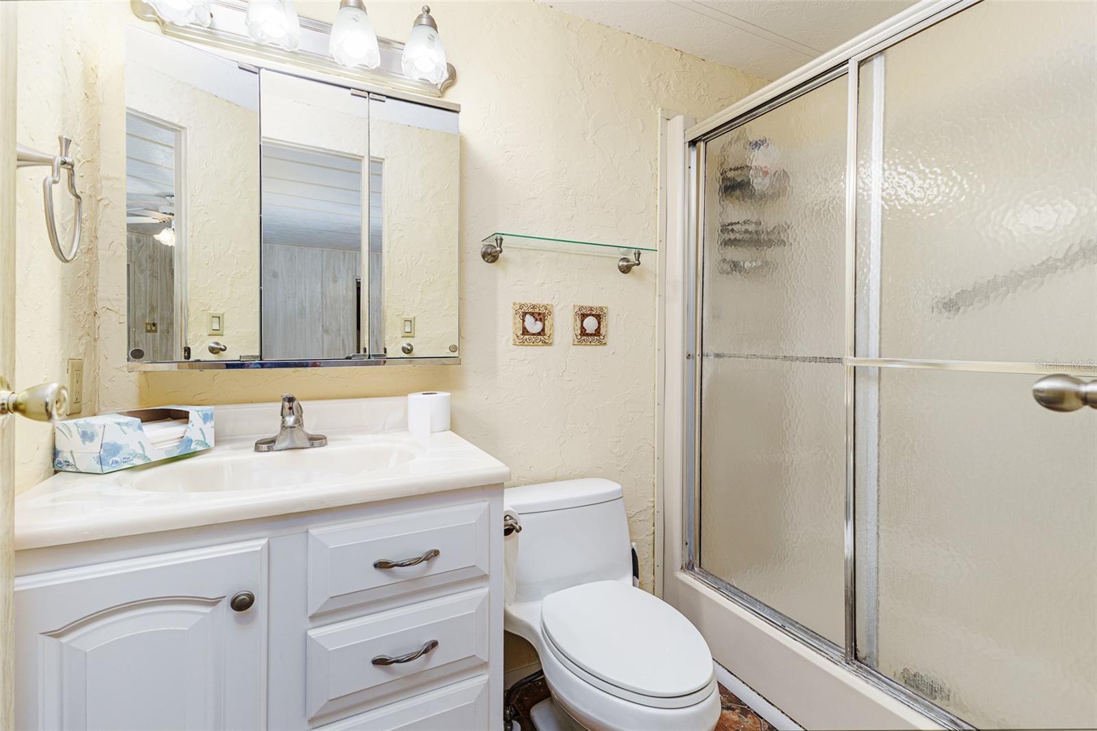 Image 18 of 23 For 6027 Grand Oaks Drive Se