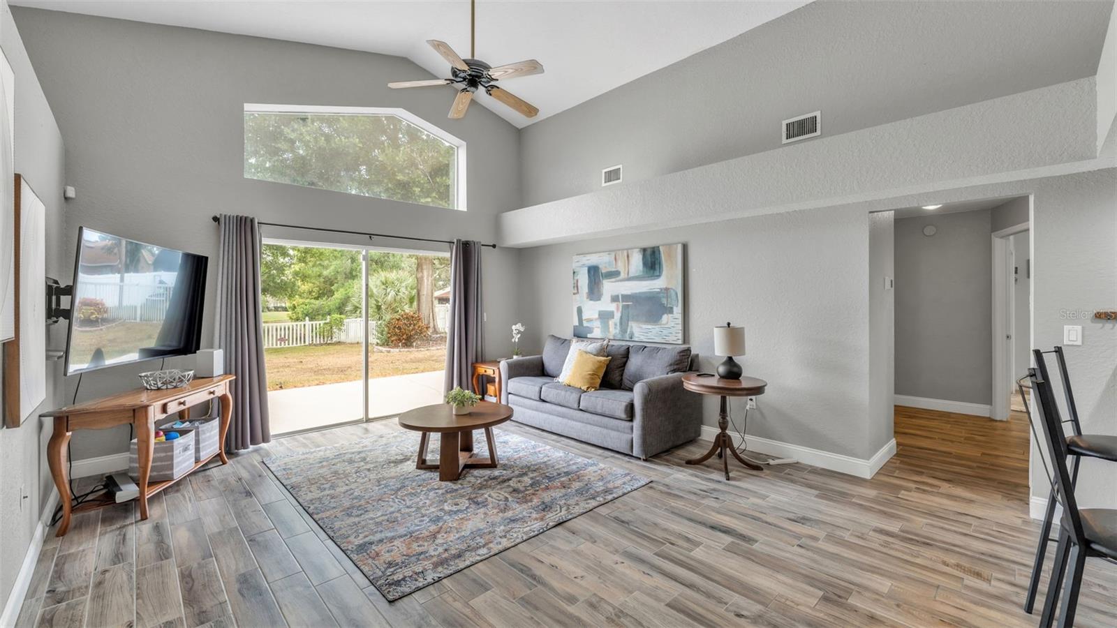 Image 14 of 42 For 3543 Lismore Drive