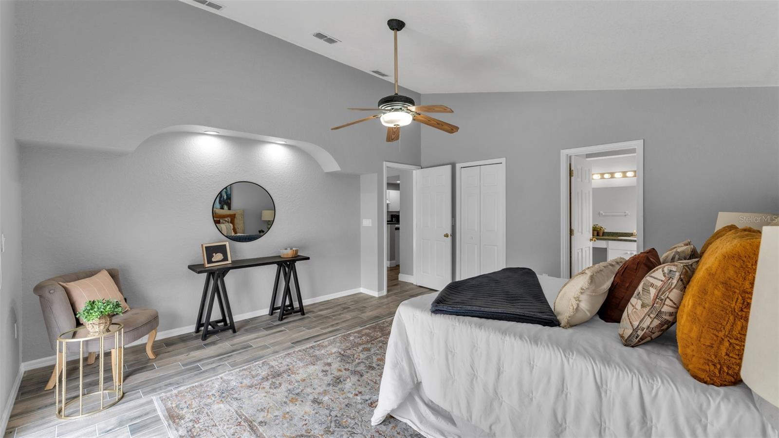 Image 19 of 42 For 3543 Lismore Drive