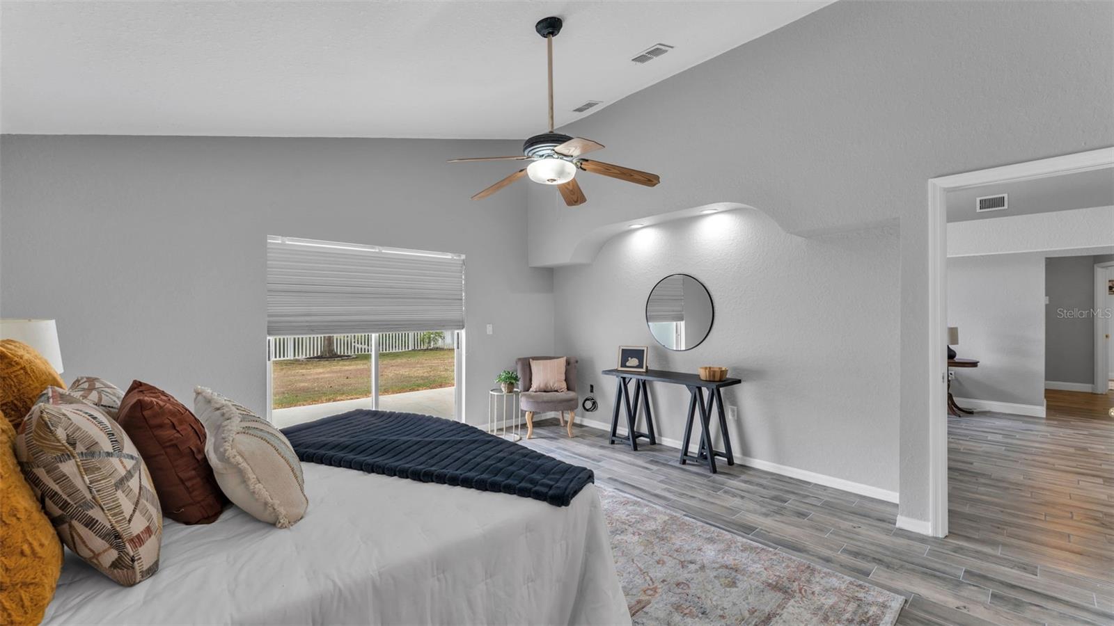 Image 20 of 42 For 3543 Lismore Drive