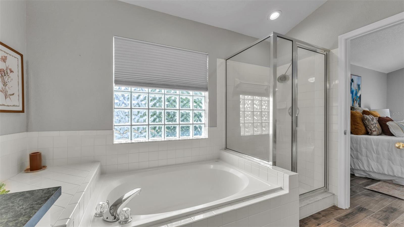 Image 22 of 42 For 3543 Lismore Drive