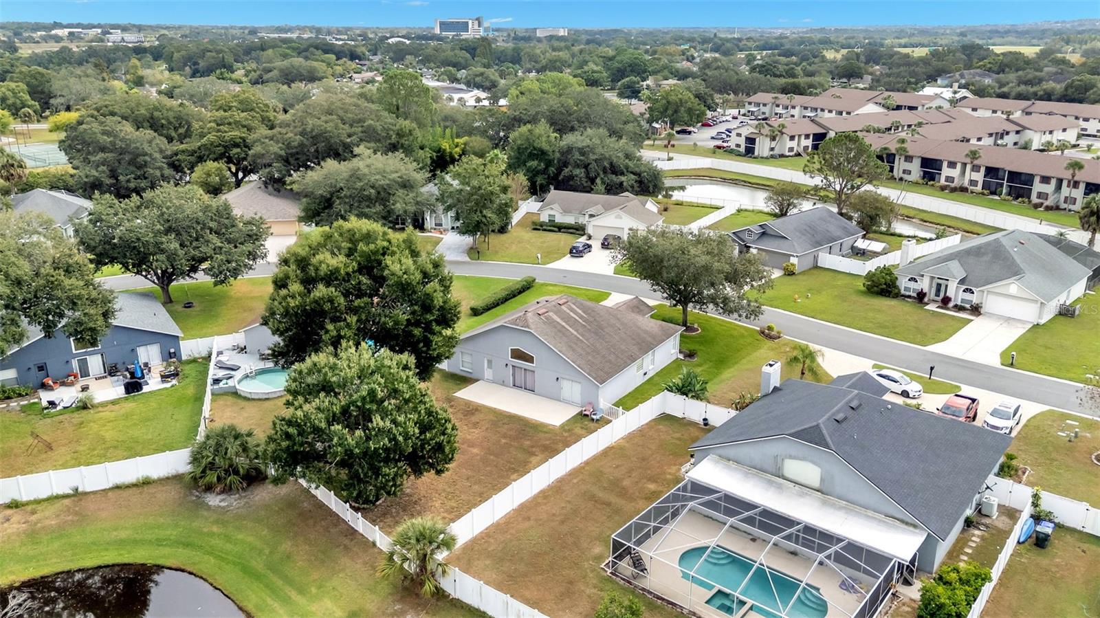 Image 34 of 42 For 3543 Lismore Drive