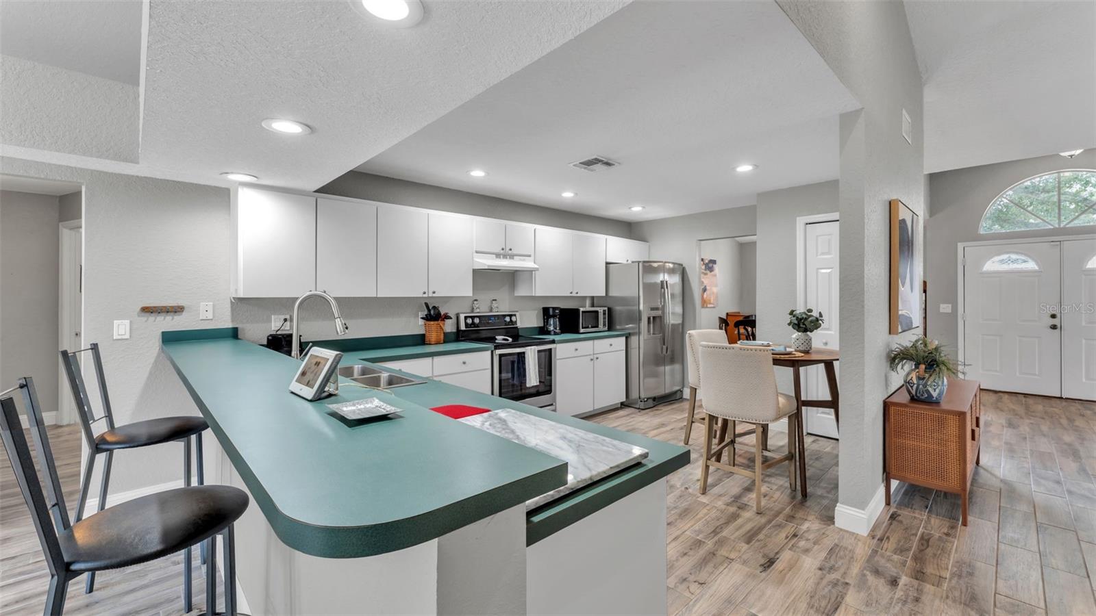 Image 9 of 42 For 3543 Lismore Drive