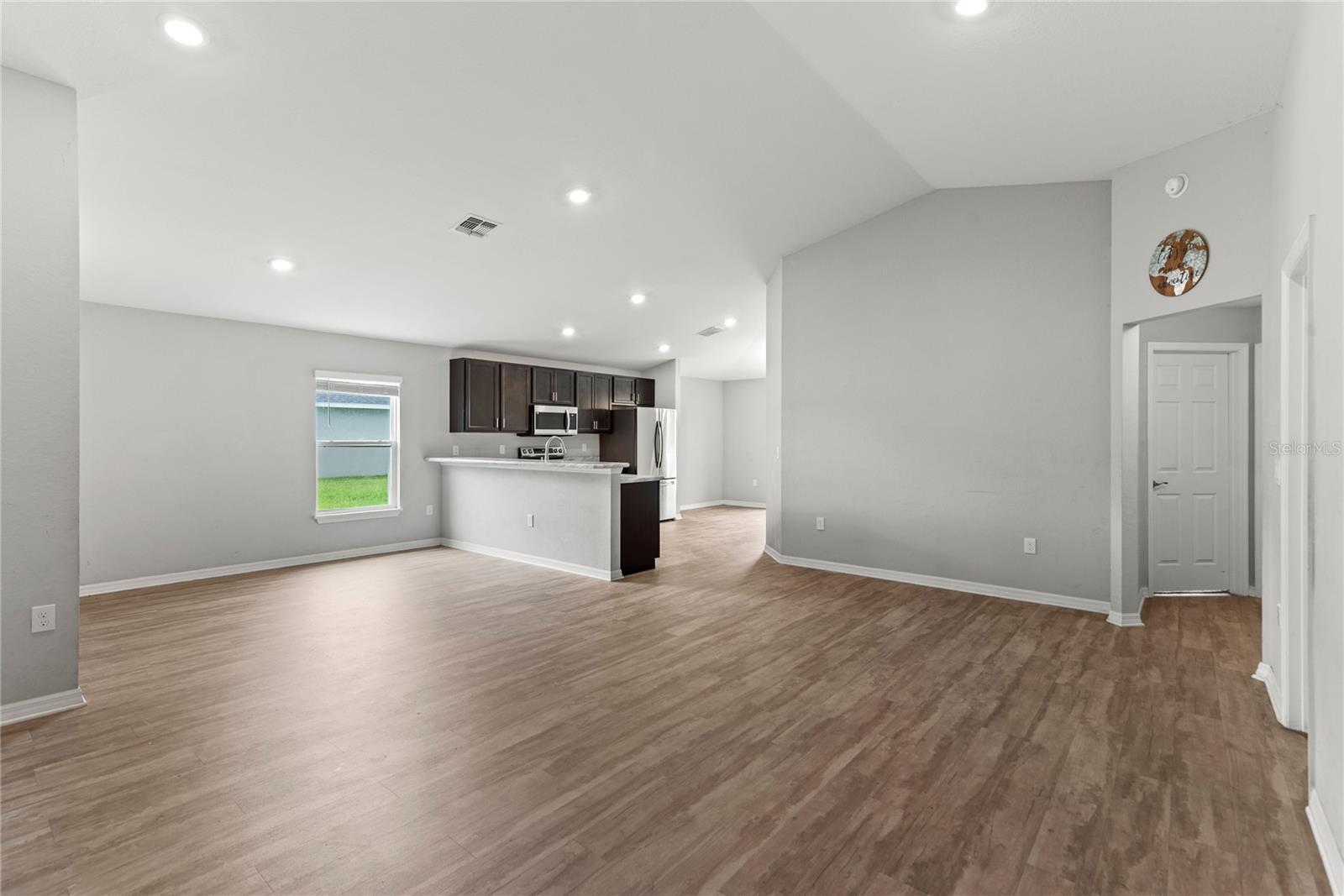 Image 30 of 38 For 961 Inverness Way