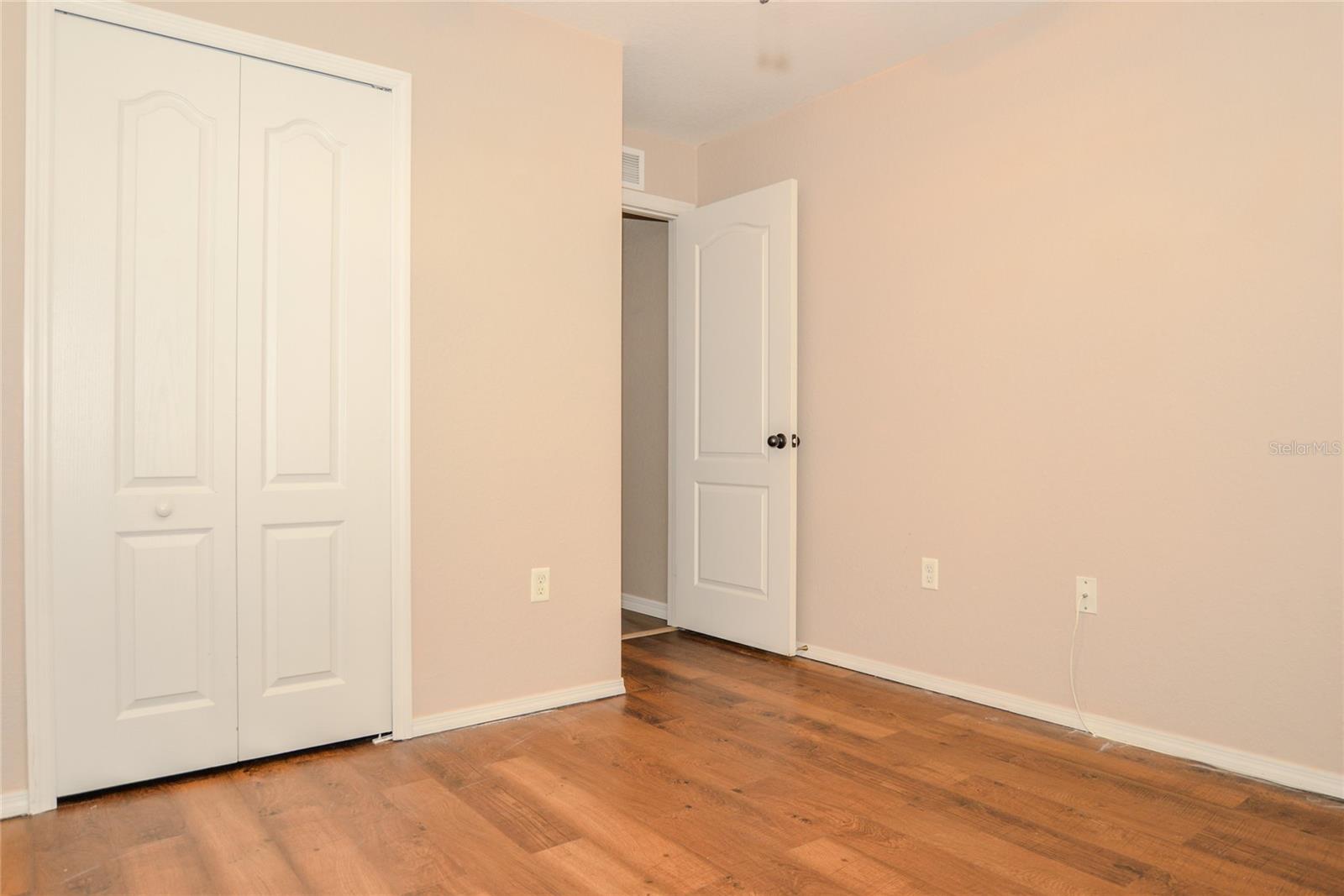 Image 18 of 21 For 4146 Dinner Lake Way