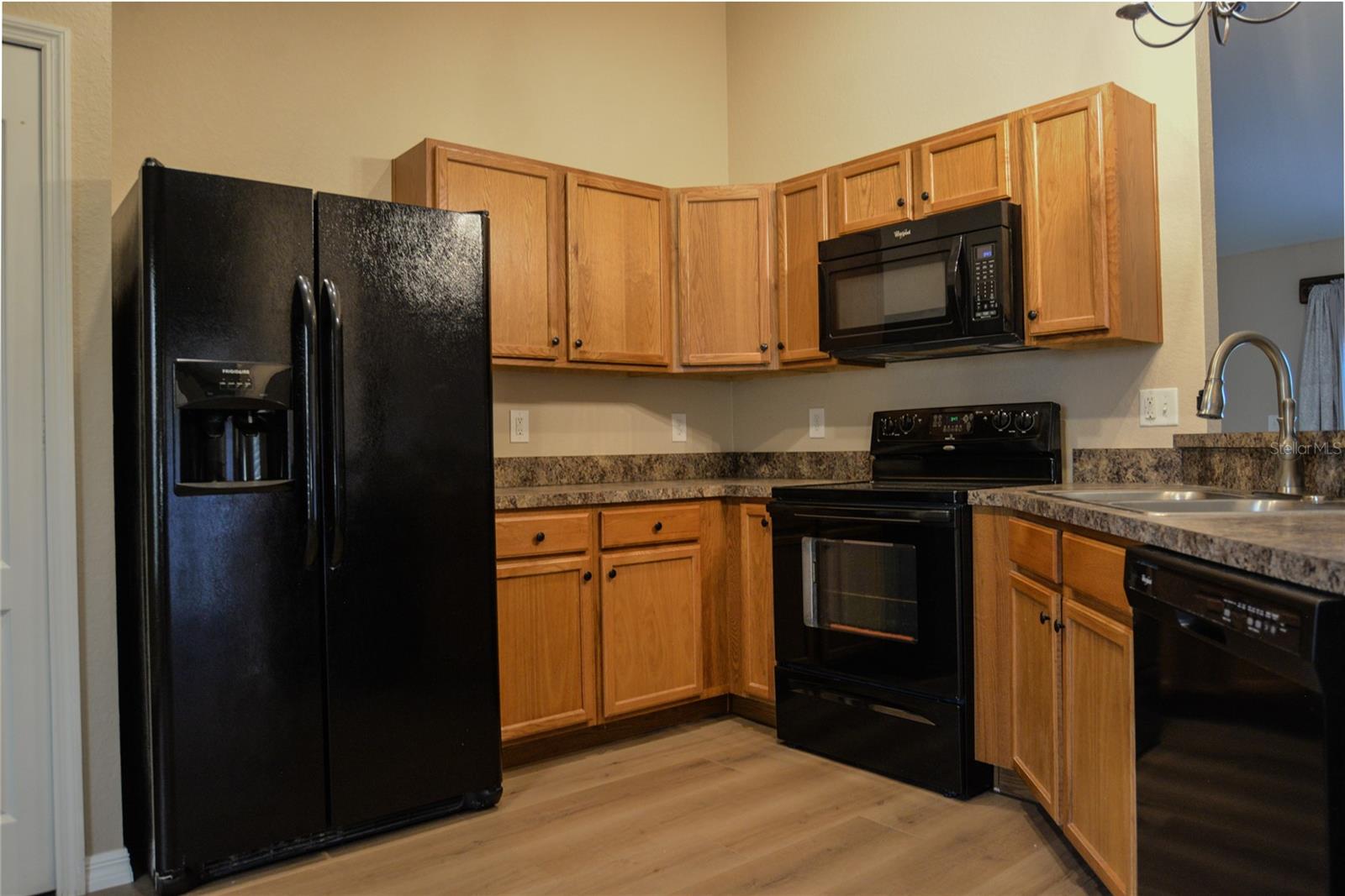 Image 4 of 21 For 4146 Dinner Lake Way