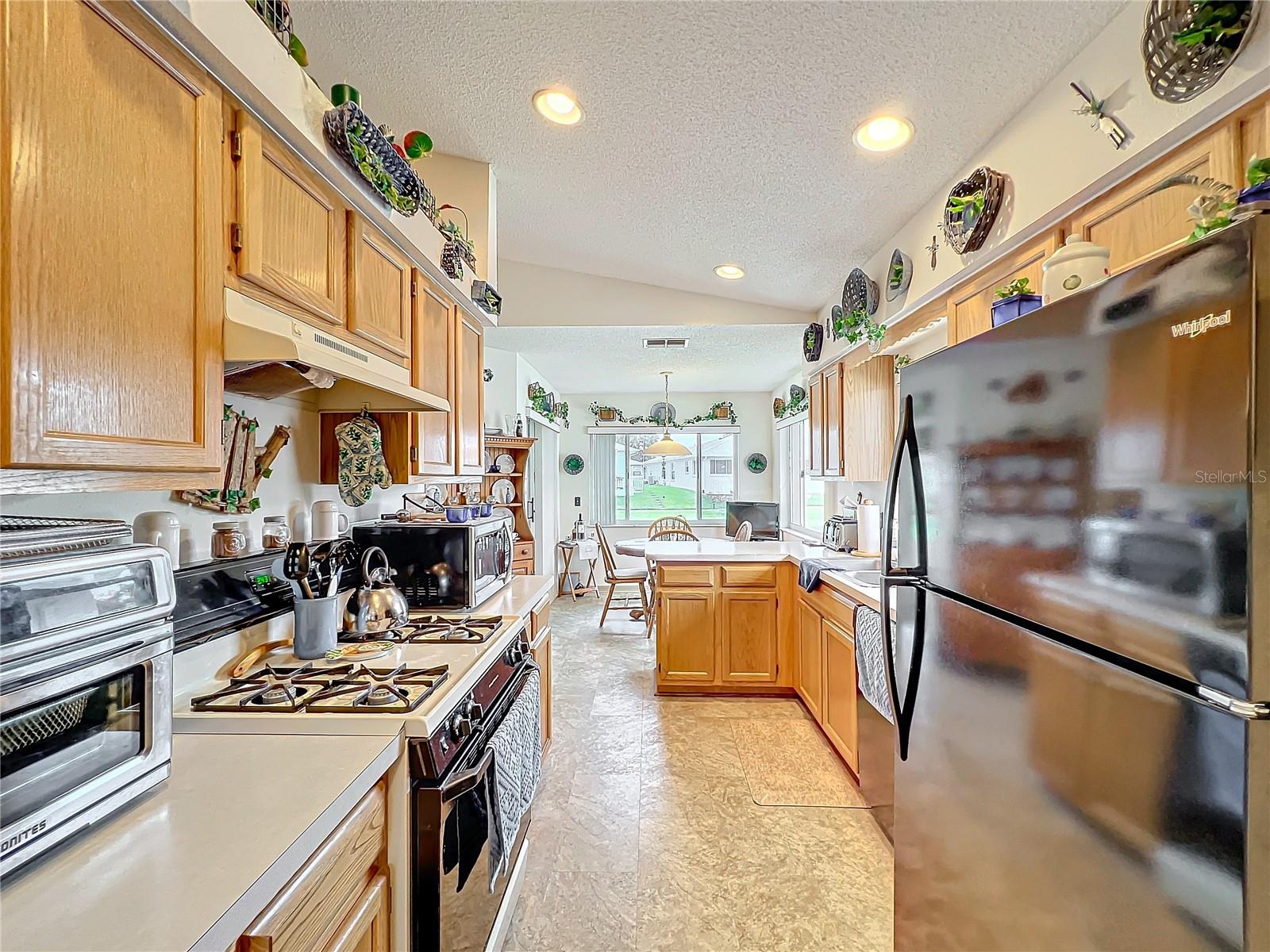 Image 6 of 27 For 2206 Silver Lakes Drive N