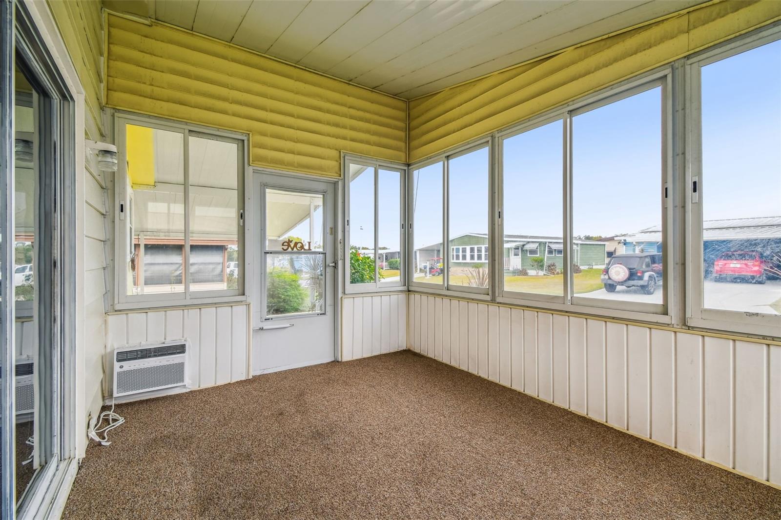 Image 16 of 77 For 1811 Sherwood Hill Dr