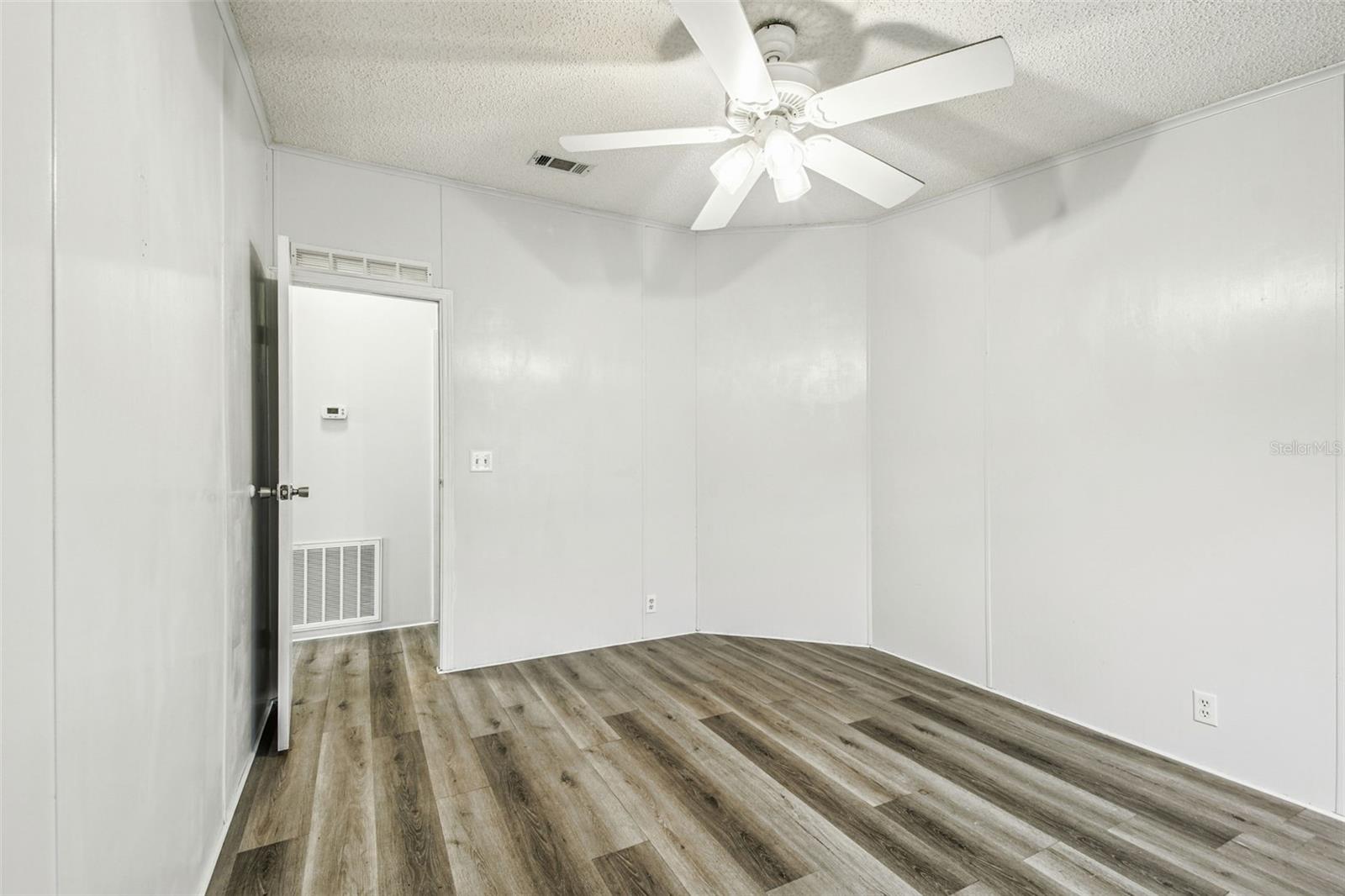 Image 40 of 77 For 1811 Sherwood Hill Dr