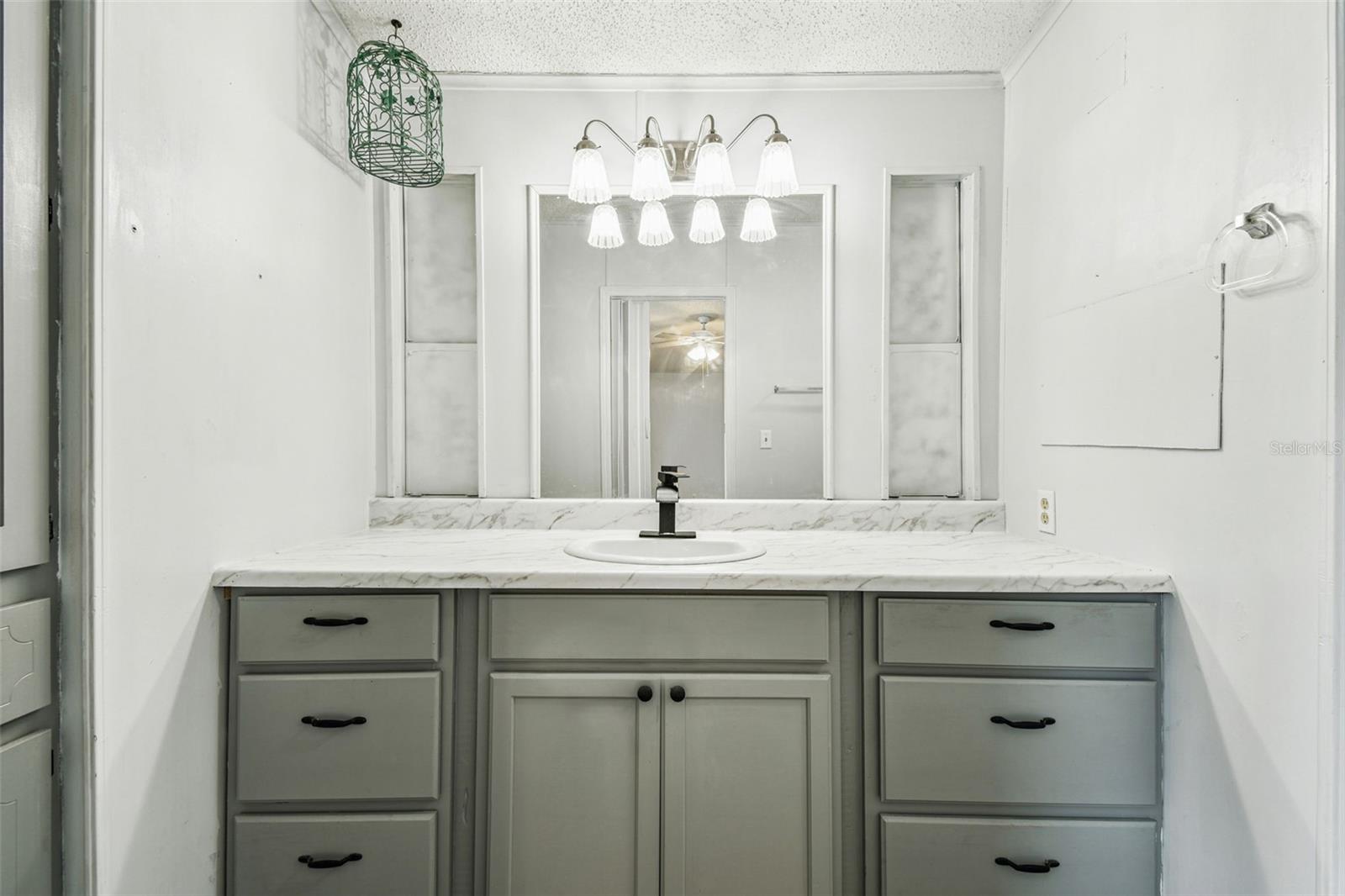 Image 49 of 77 For 1811 Sherwood Hill Dr