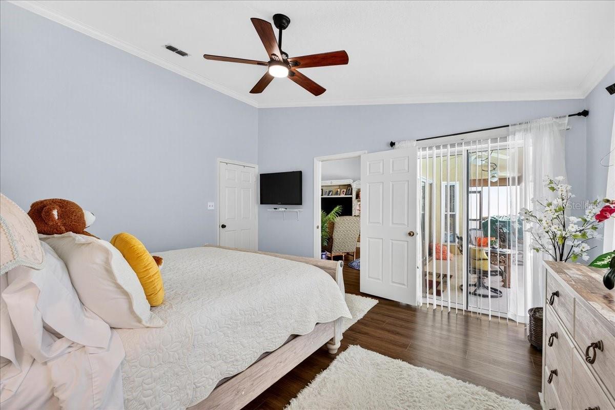 Image 18 of 81 For 6160 Crane Drive