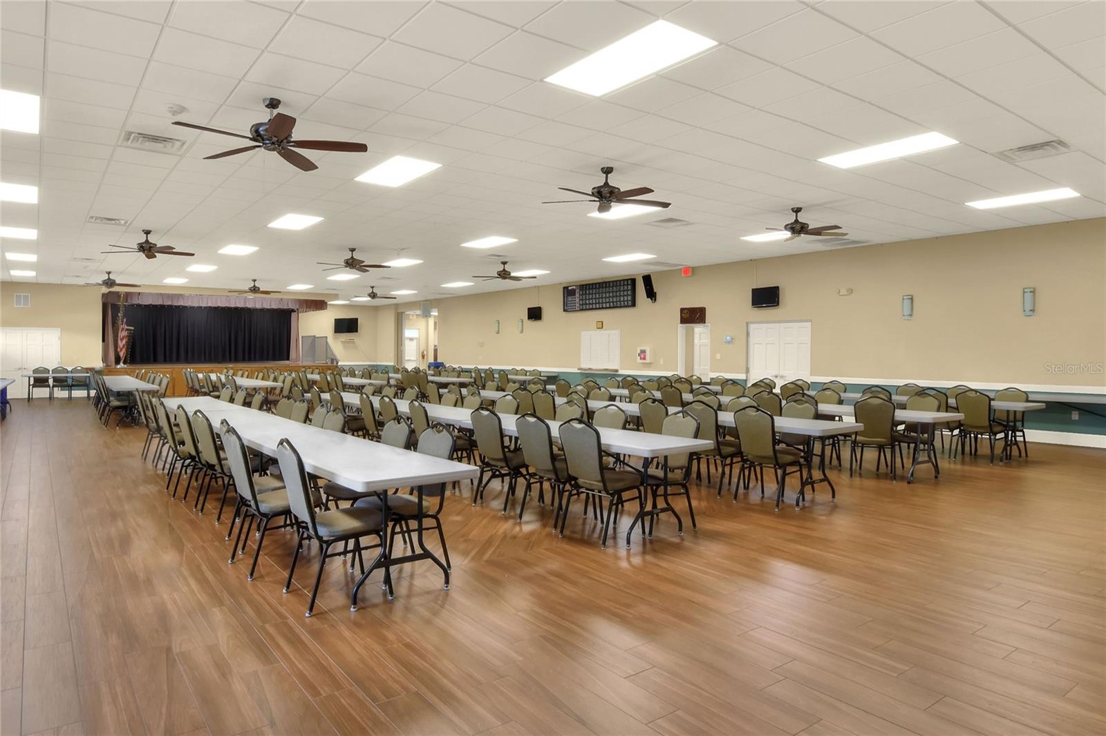 Image 42 of 81 For 6160 Crane Drive