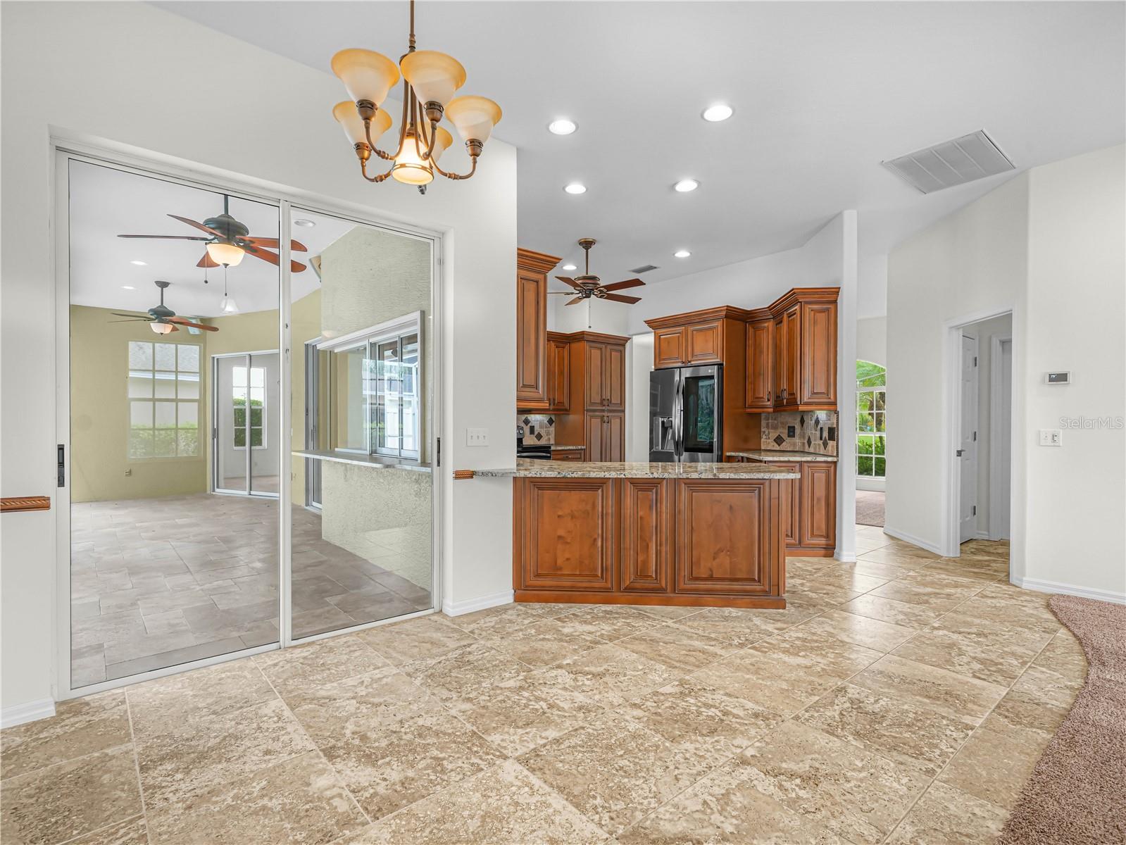 Image 11 of 34 For 1455 Royal Forest Loop