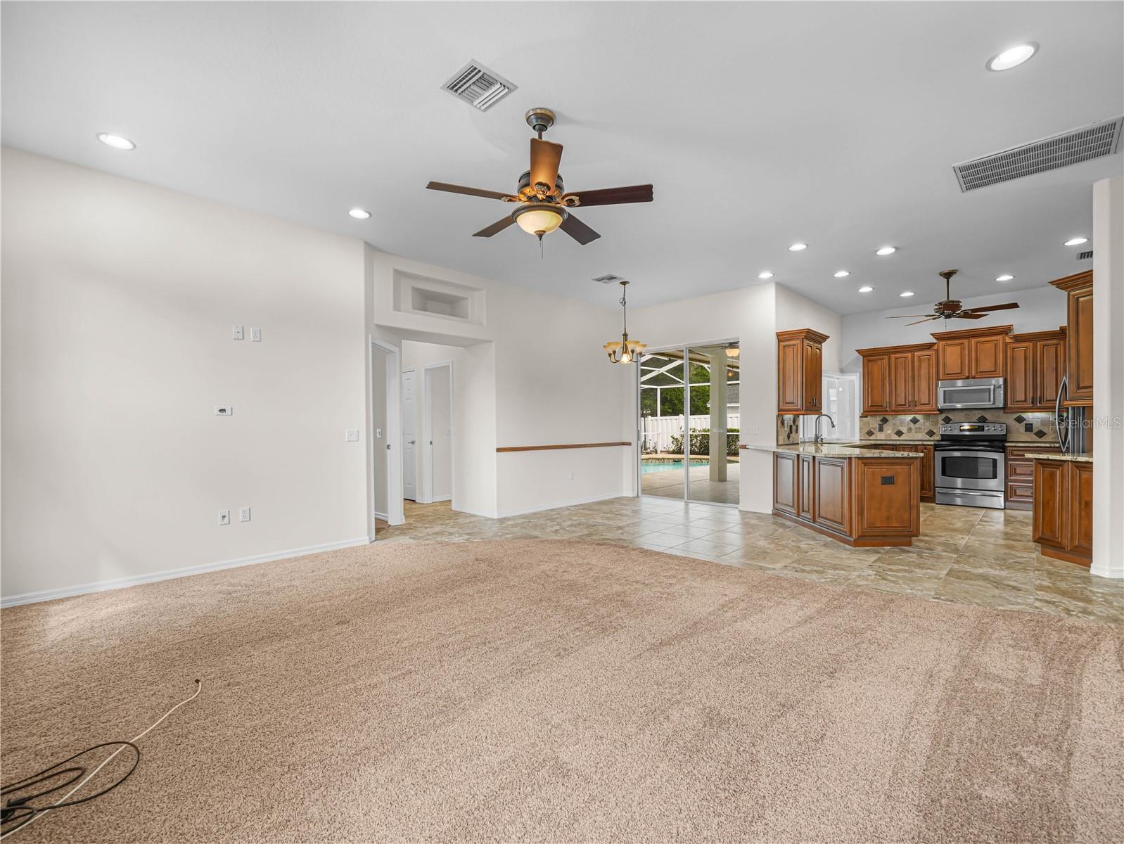 Image 12 of 34 For 1455 Royal Forest Loop