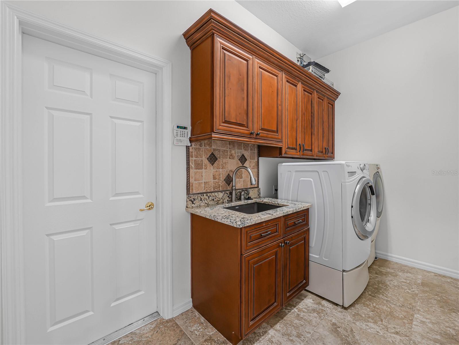 Image 25 of 34 For 1455 Royal Forest Loop