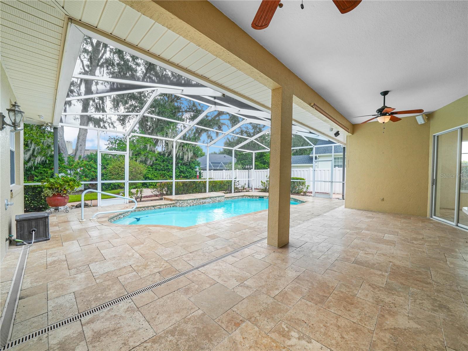 Image 29 of 34 For 1455 Royal Forest Loop