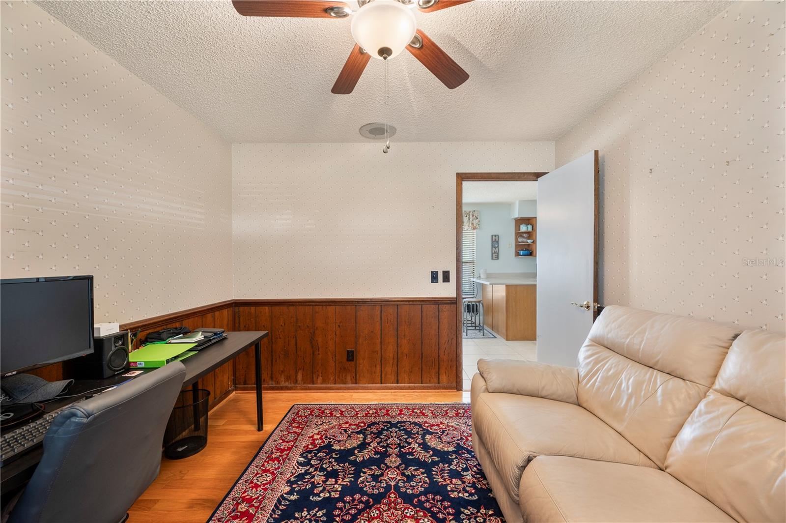 Image 10 of 45 For 1122 Cypress Point W