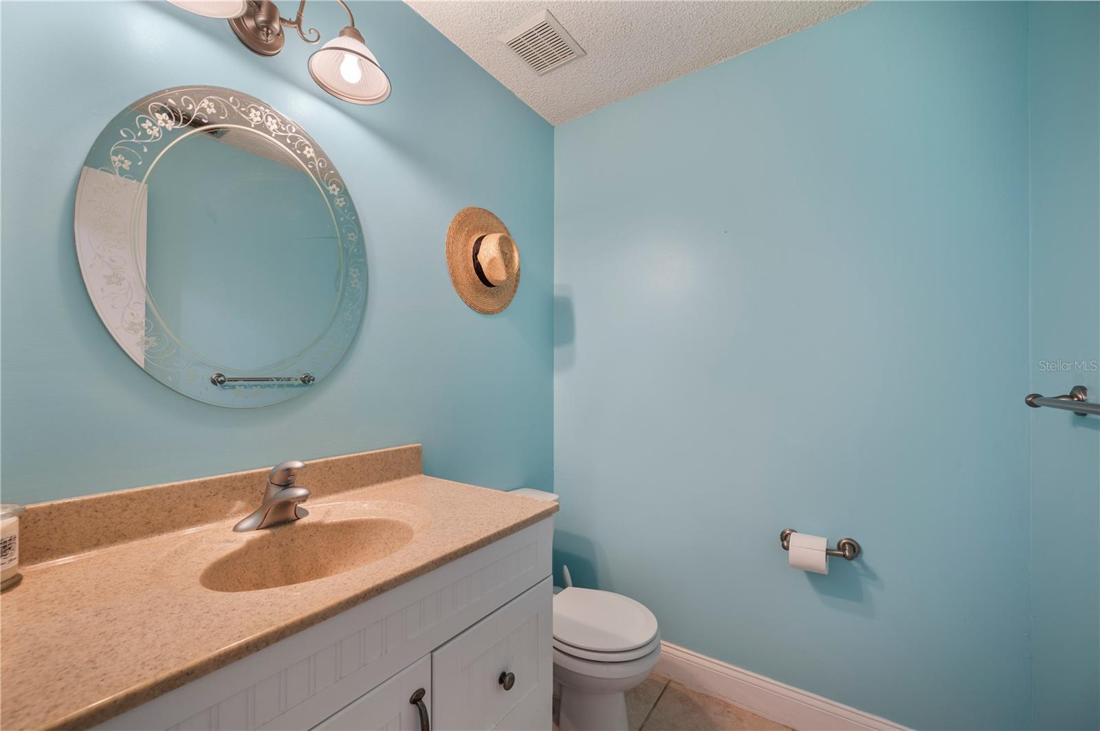 Image 17 of 45 For 1122 Cypress Point W