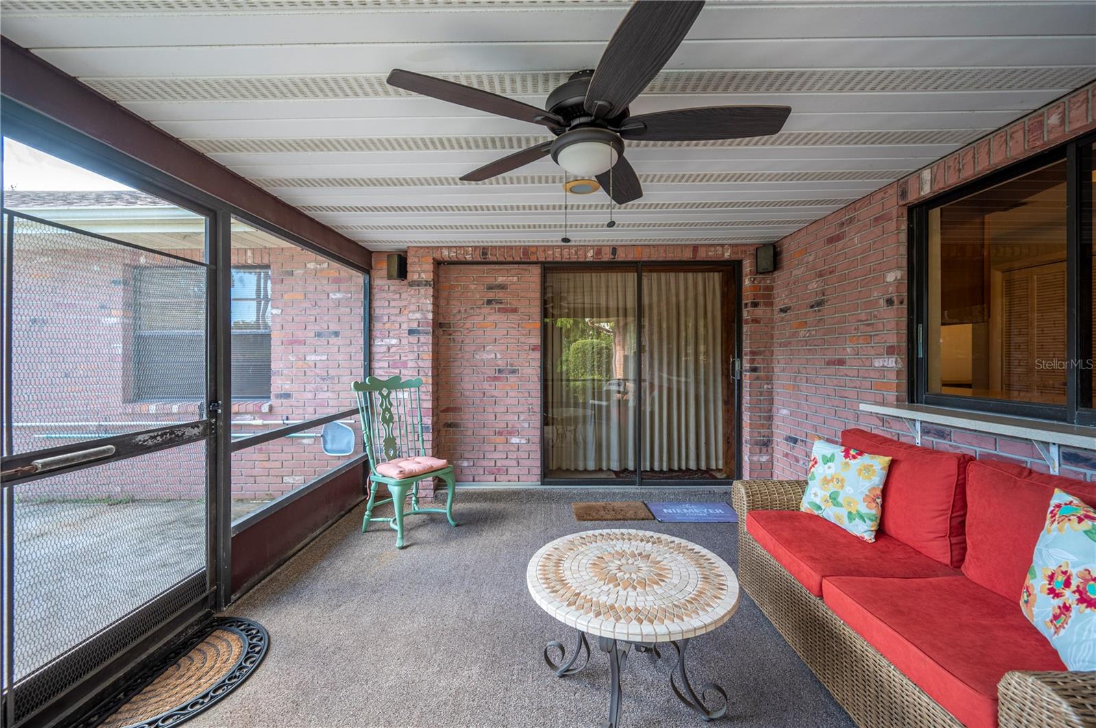 Image 34 of 45 For 1122 Cypress Point W