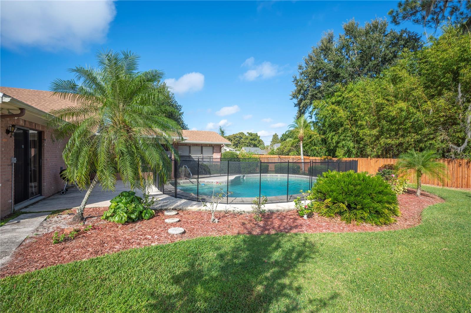 Image 39 of 45 For 1122 Cypress Point W