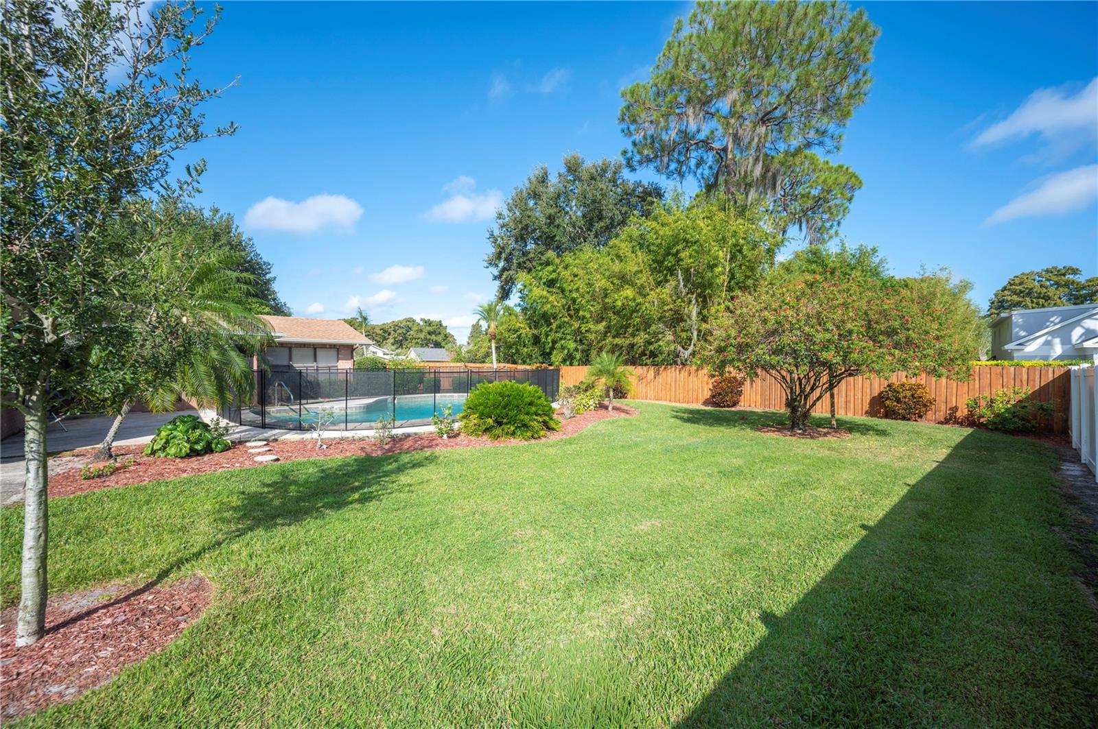 Image 40 of 45 For 1122 Cypress Point W