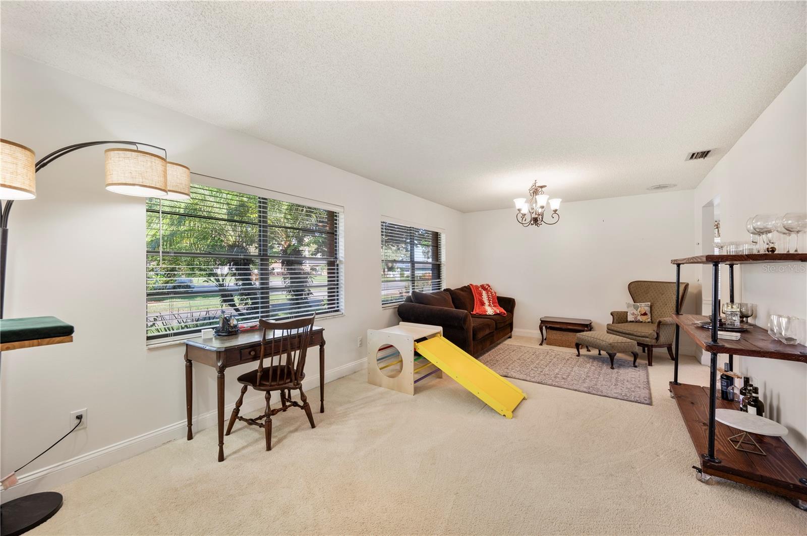 Image 5 of 45 For 1122 Cypress Point W