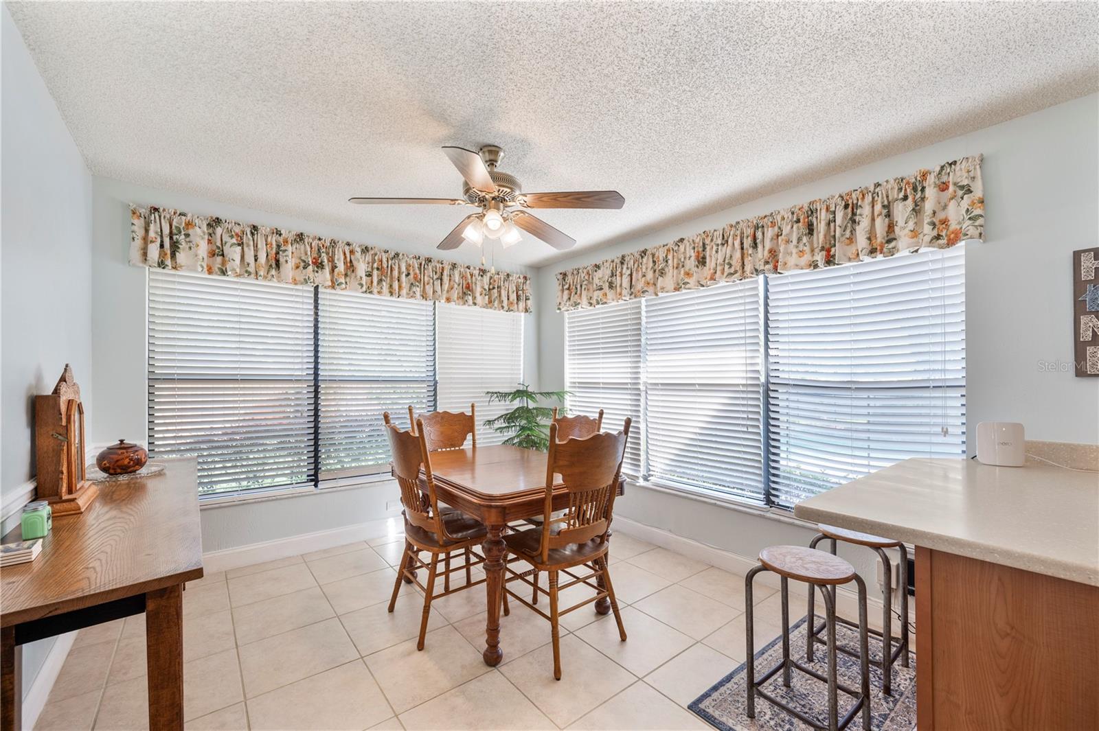 Image 7 of 45 For 1122 Cypress Point W