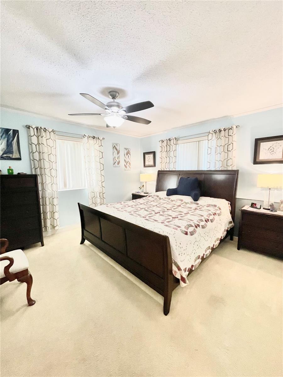 Image 14 of 33 For 1600 Lake Parker Drive A 21