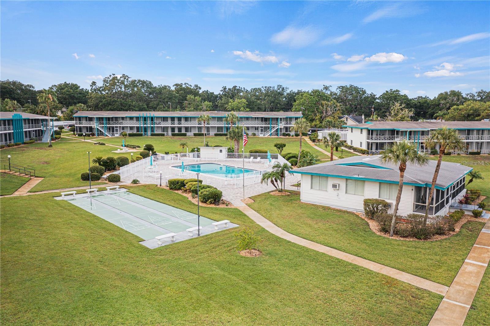 Image 22 of 33 For 1600 Lake Parker Drive A 21