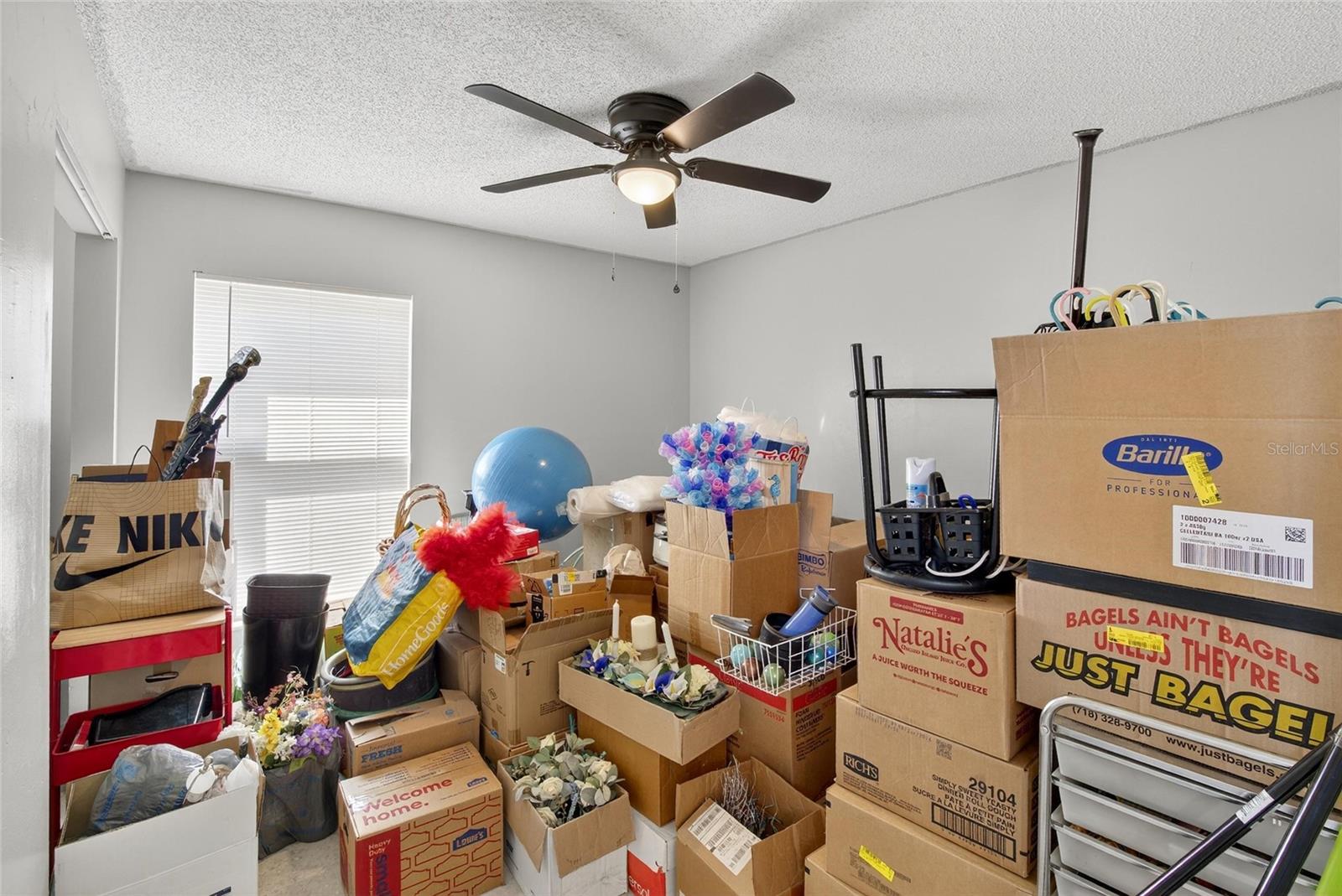 Image 13 of 41 For 449 Majesty Drive