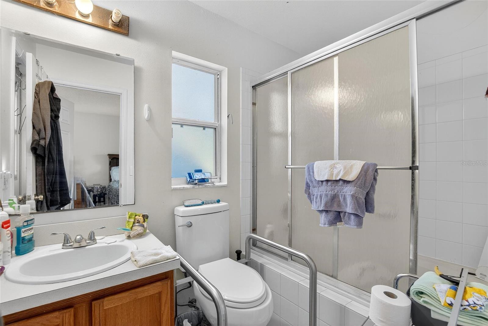 Image 23 of 41 For 449 Majesty Drive