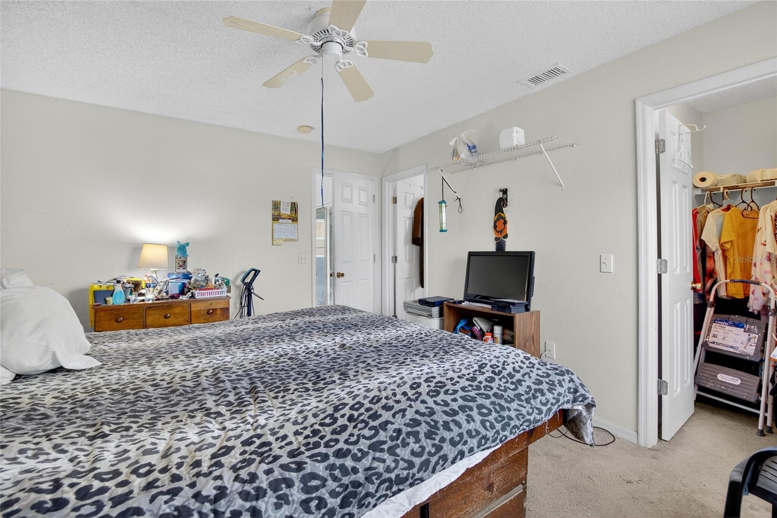 Image 24 of 41 For 449 Majesty Drive