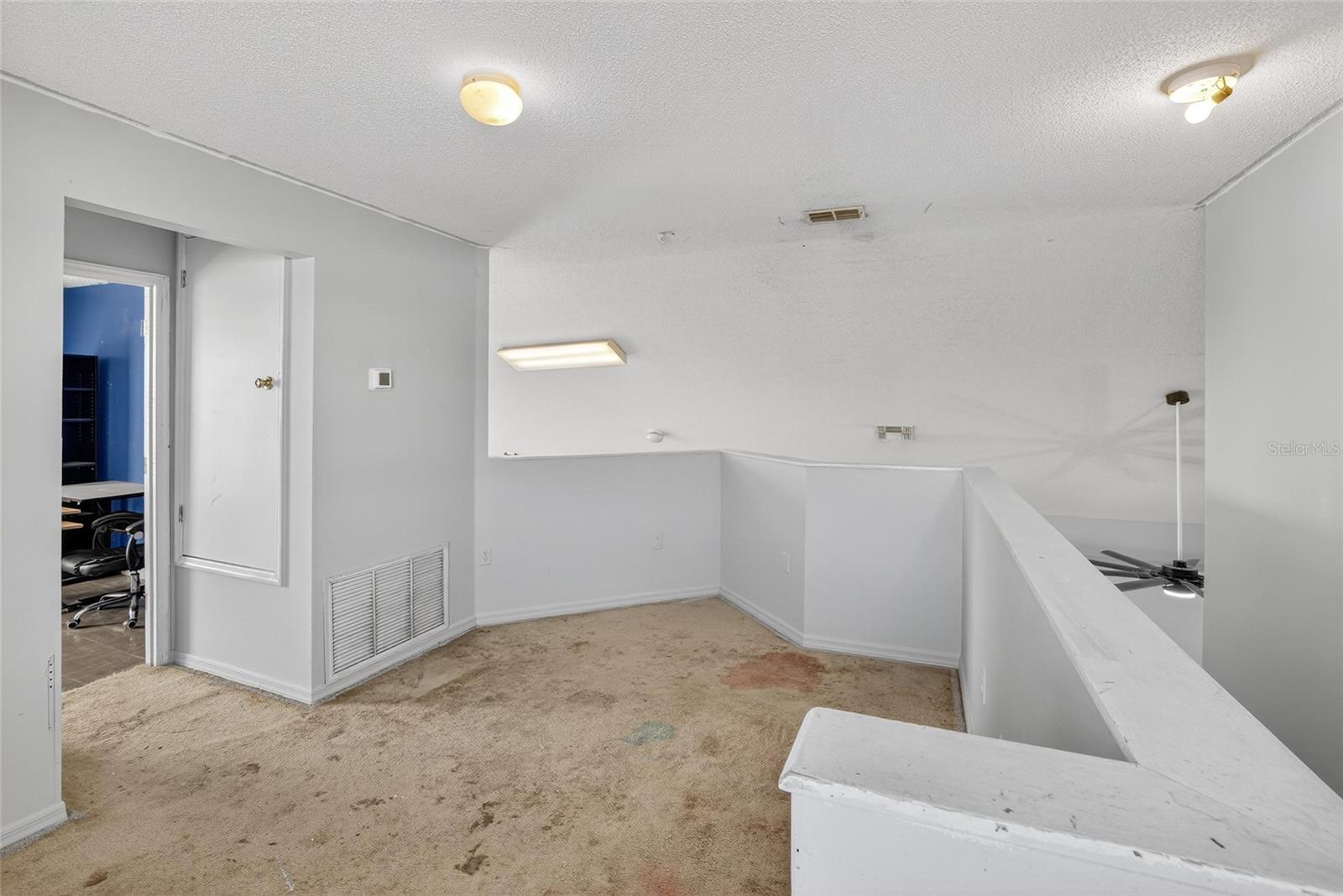 Image 26 of 41 For 449 Majesty Drive