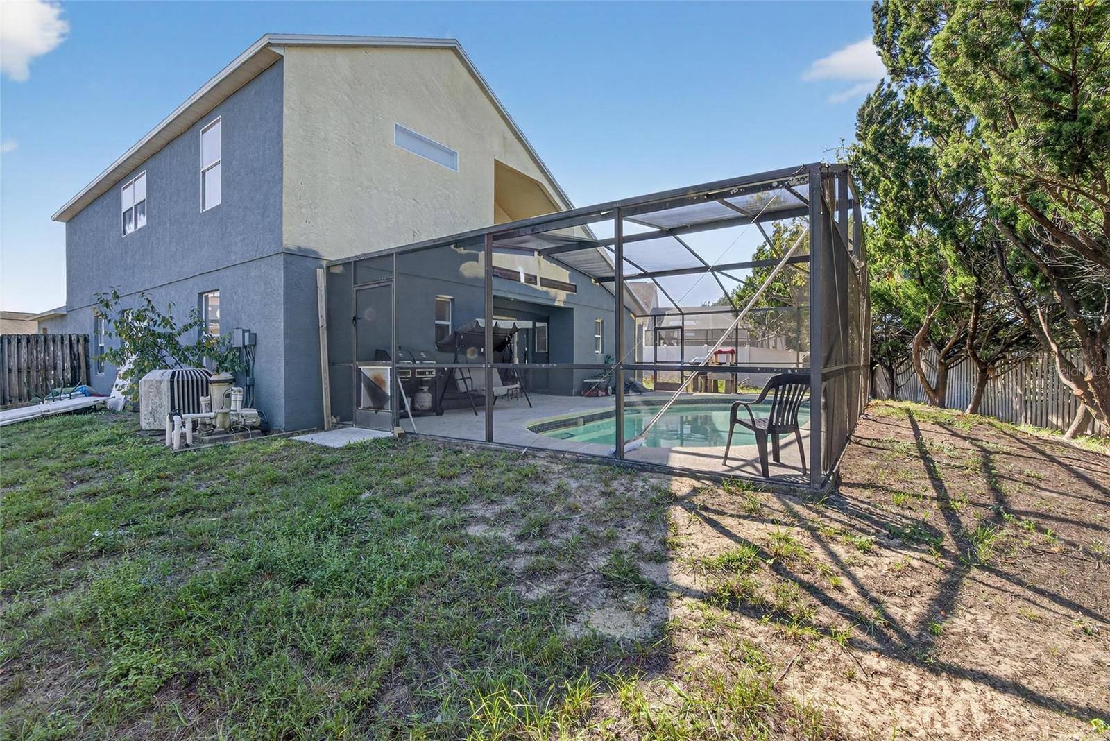 Image 37 of 41 For 449 Majesty Drive