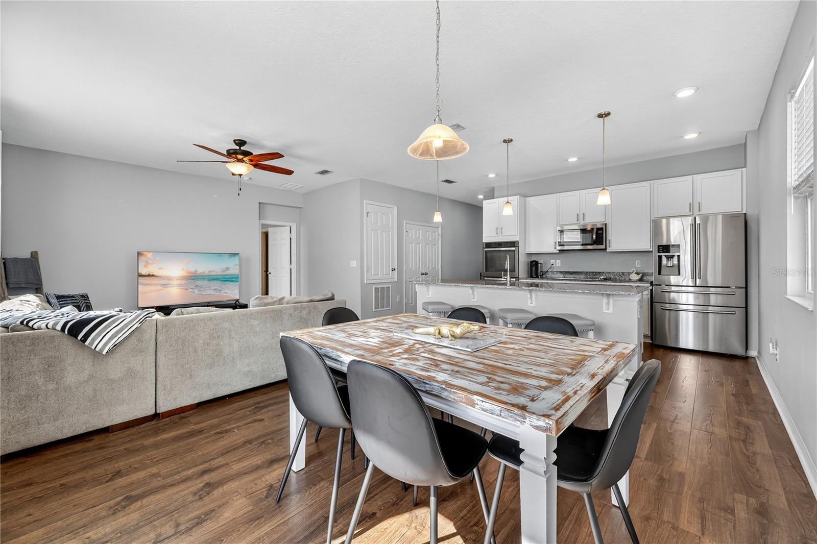 Image 10 of 39 For 4368 Moon Shadow Loop