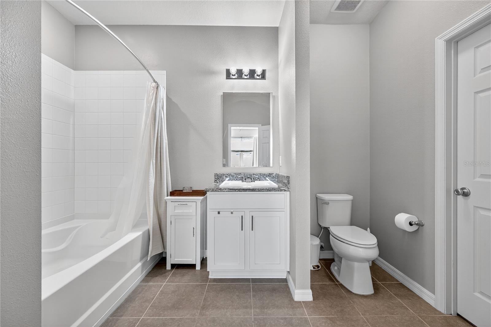 Image 21 of 39 For 4368 Moon Shadow Loop