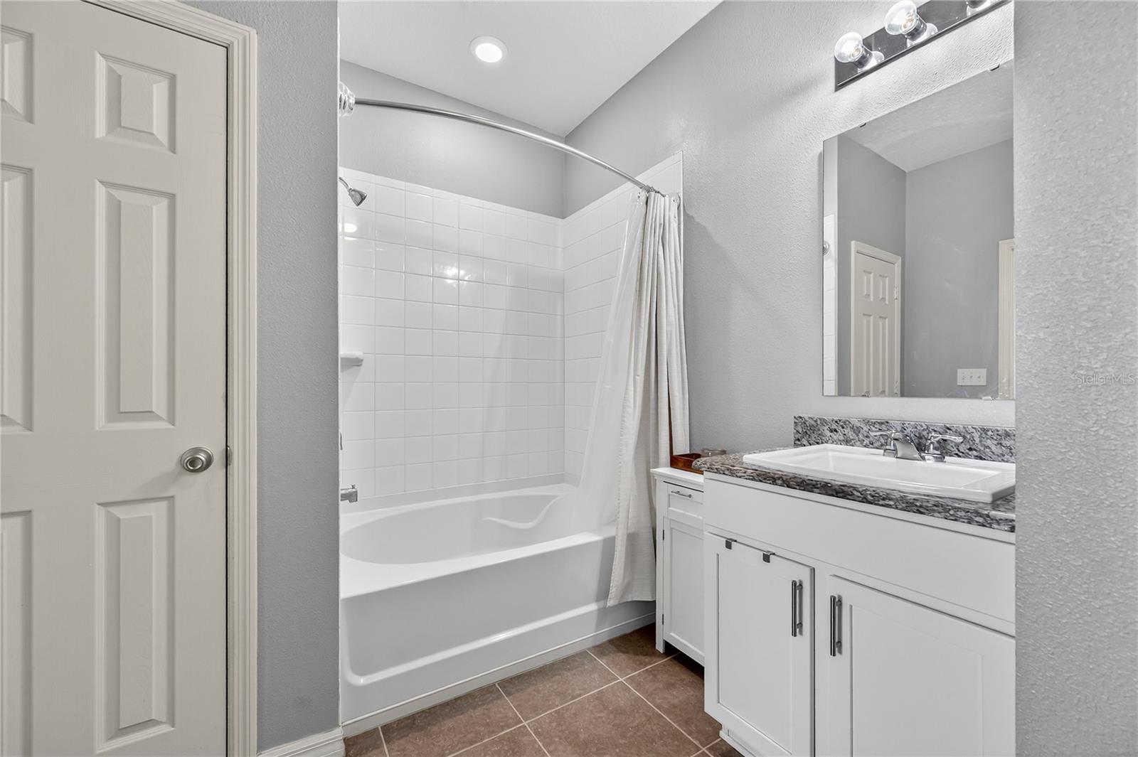 Image 22 of 39 For 4368 Moon Shadow Loop